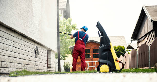 Best Driveway Pressure Washing  in Biola, CA